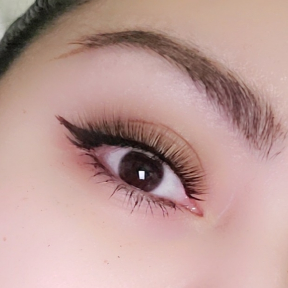 Eyelashes - Picture 3 of 3